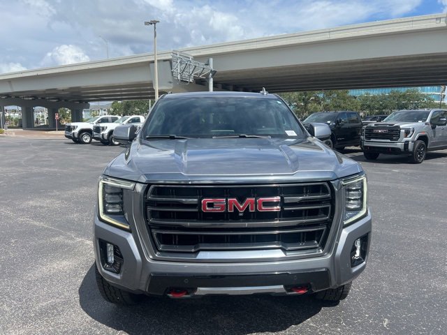 2021 Gmc Yukon XL AT4 photo 2