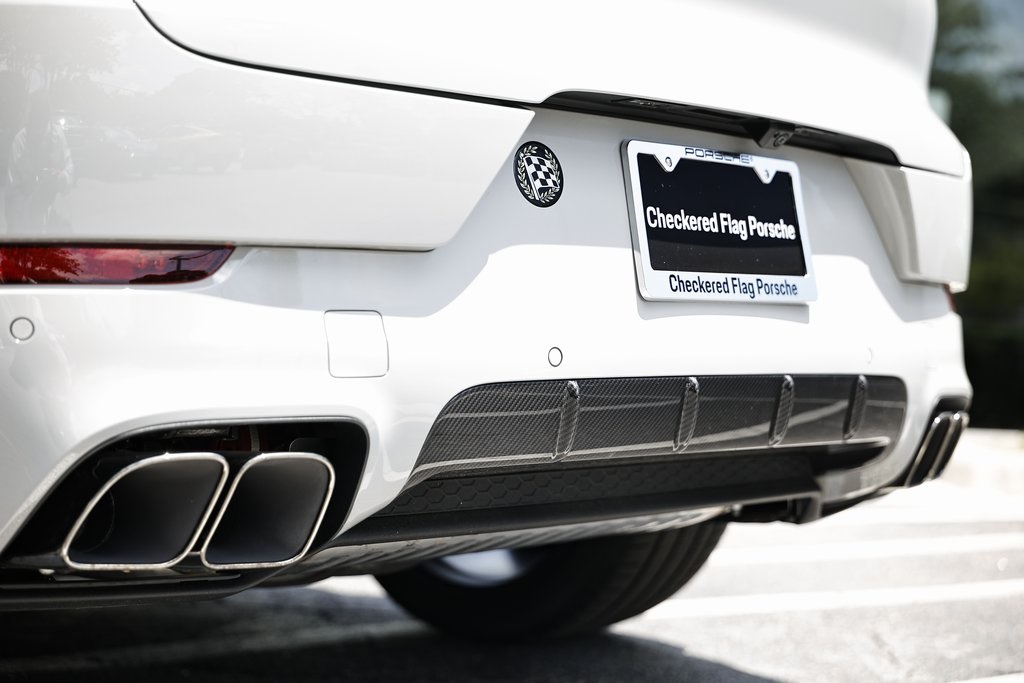 2025 Porsche Cayenne Turbo E-Hybrid photo 15