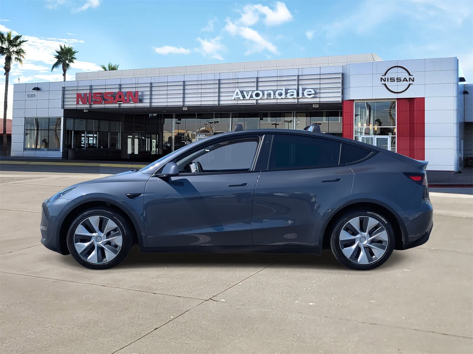 Used 2023 Tesla Model Y Long Range with VIN 7SAYGAEE8PF620649 for sale in Avondale, AZ