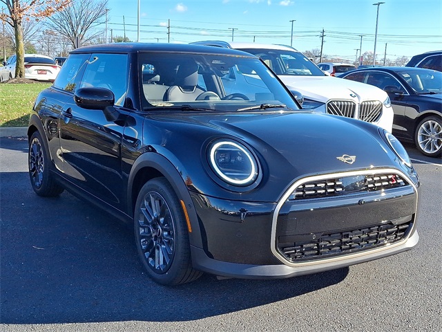 2026 Mini Cooper 2 Door Hardtop S Iconic photo 2