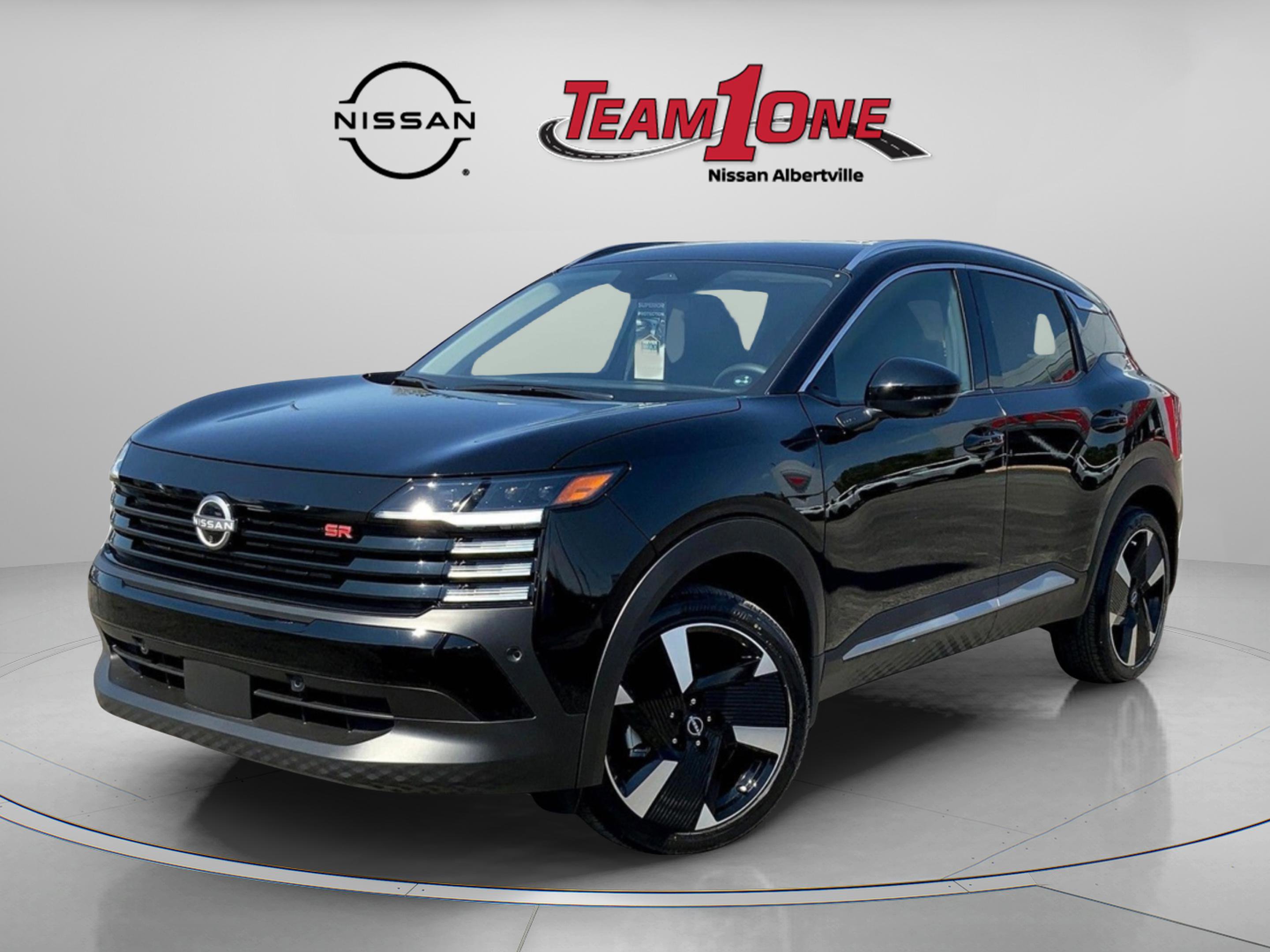 2025 Nissan Kicks SR photo 2