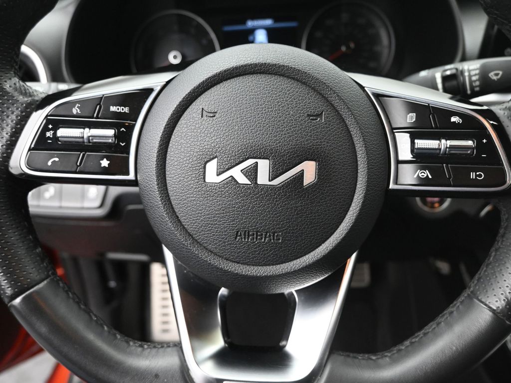 2023 Kia Forte GT-Line photo 10