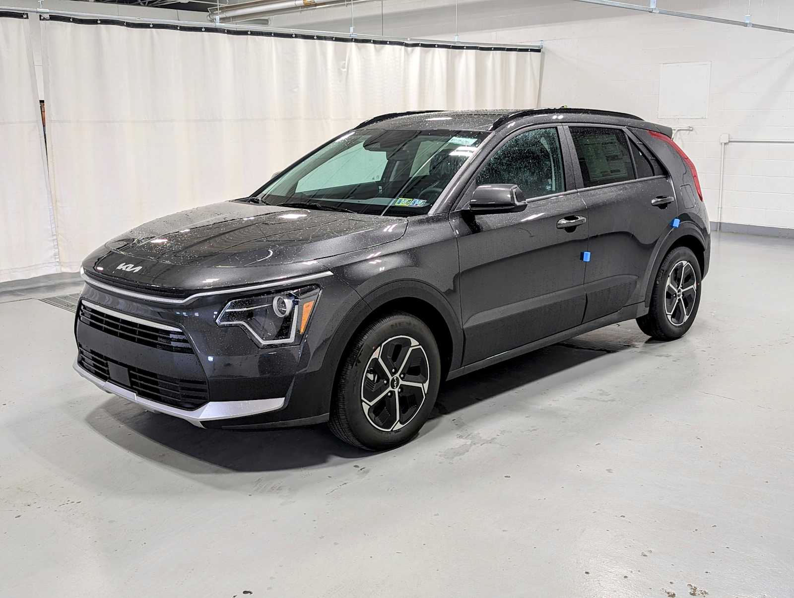 2025 Kia Niro EX's photo