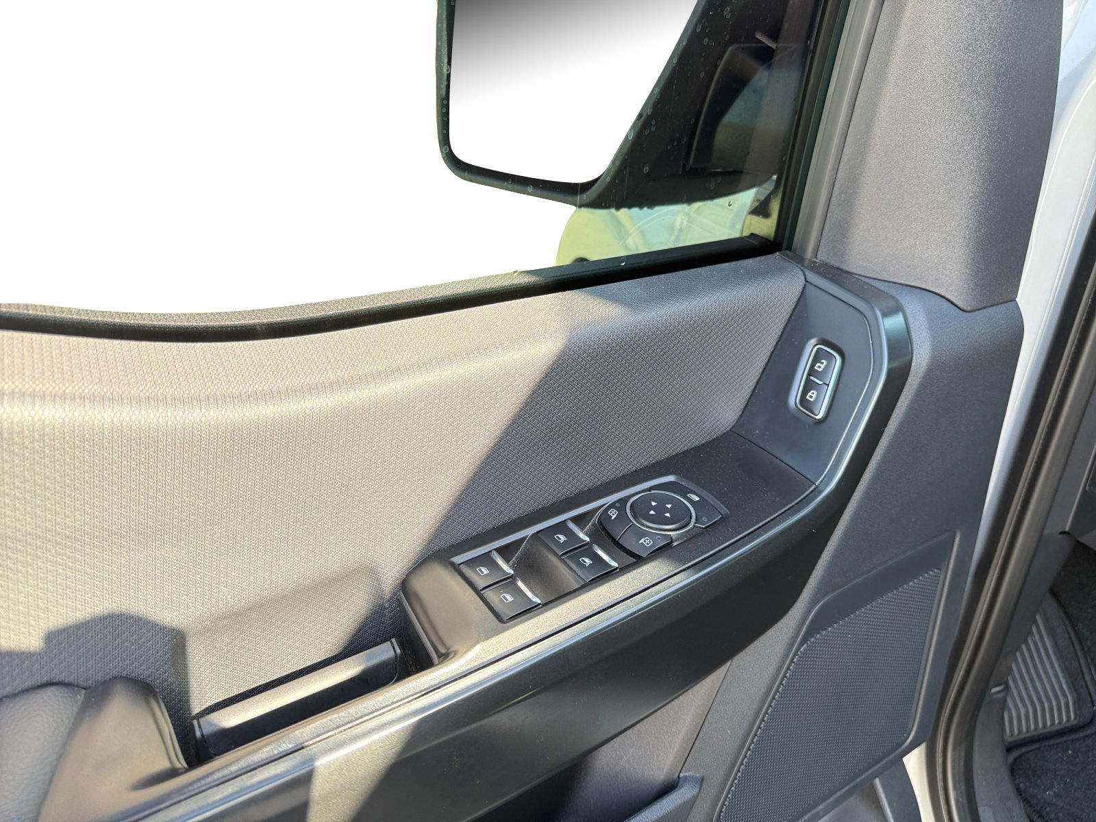 2023 Ford F-150 XL photo 16