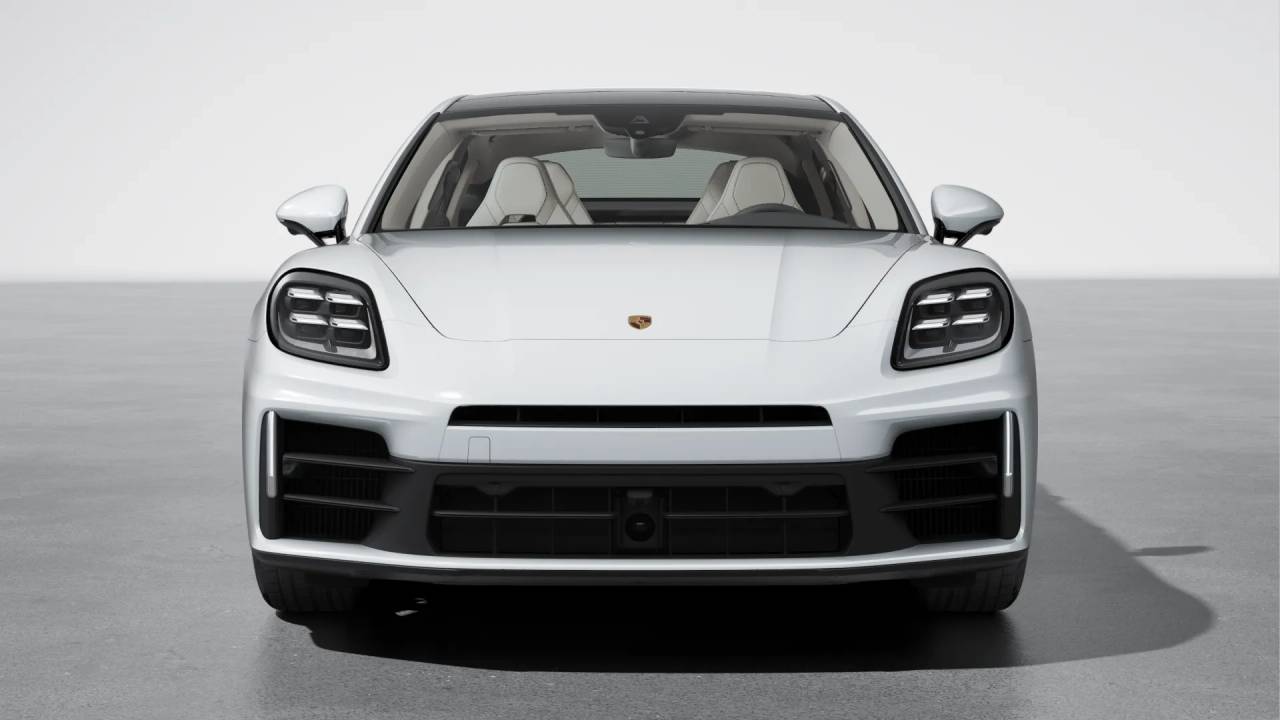 2026 Porsche Panamera 4 photo 8