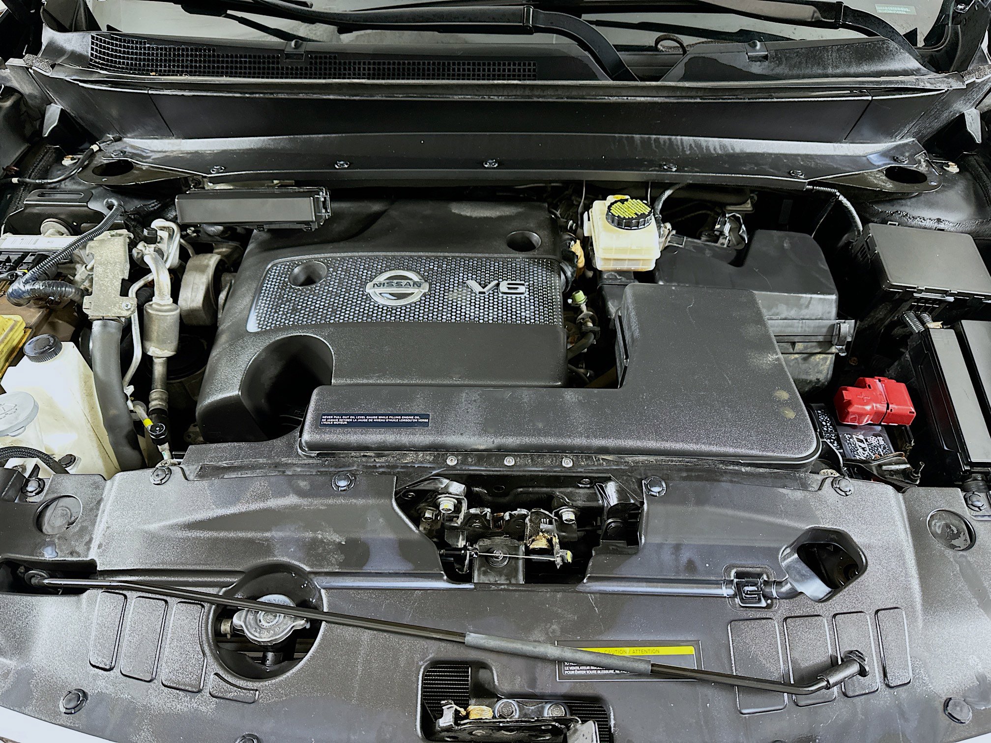 2015 Nissan Pathfinder Platinum photo 29