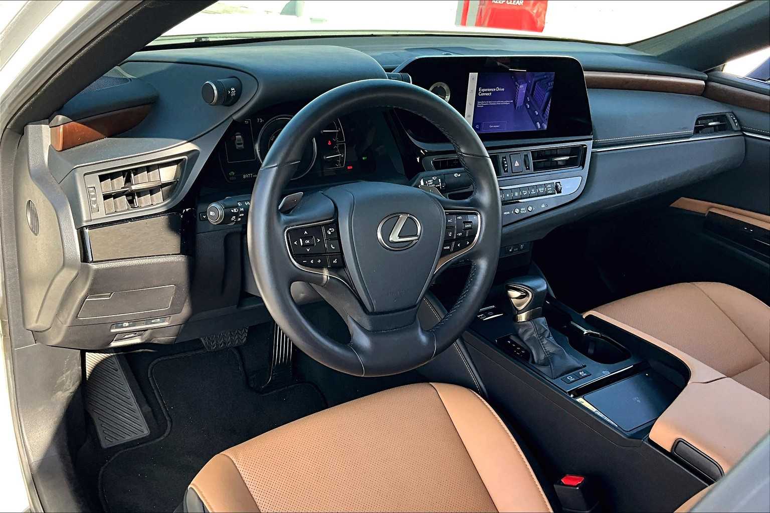 2025 Lexus ES Premium photo 17