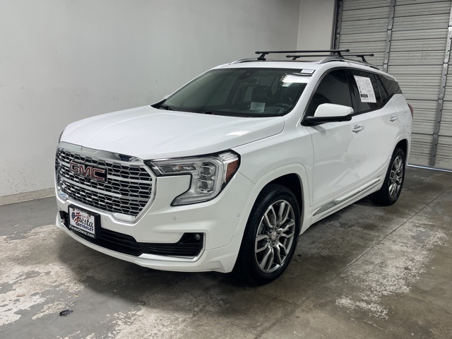 2024 Gmc Terrain Denali photo 3