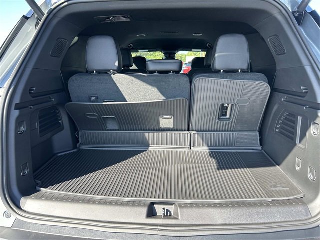2026 Chevrolet Traverse photo 15