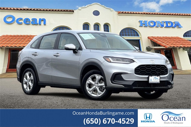 2025 Honda HR-V LX's photo