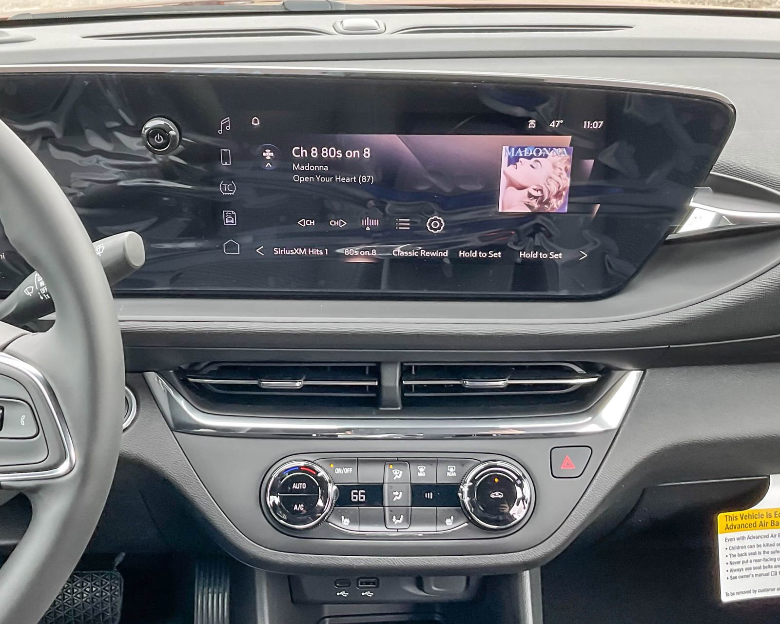 2025 Buick Envista Preferred photo 13