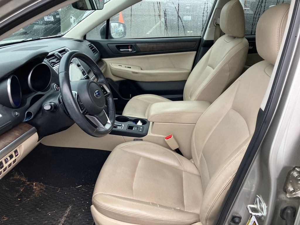 2018 Subaru Outback 2.5i photo 3