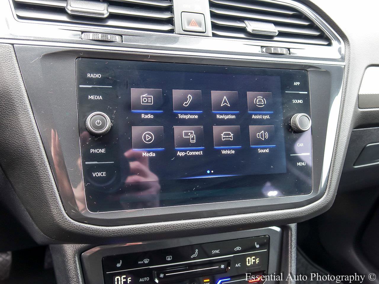 2023 VOLKSWAGEN TIGUAN - Image 12