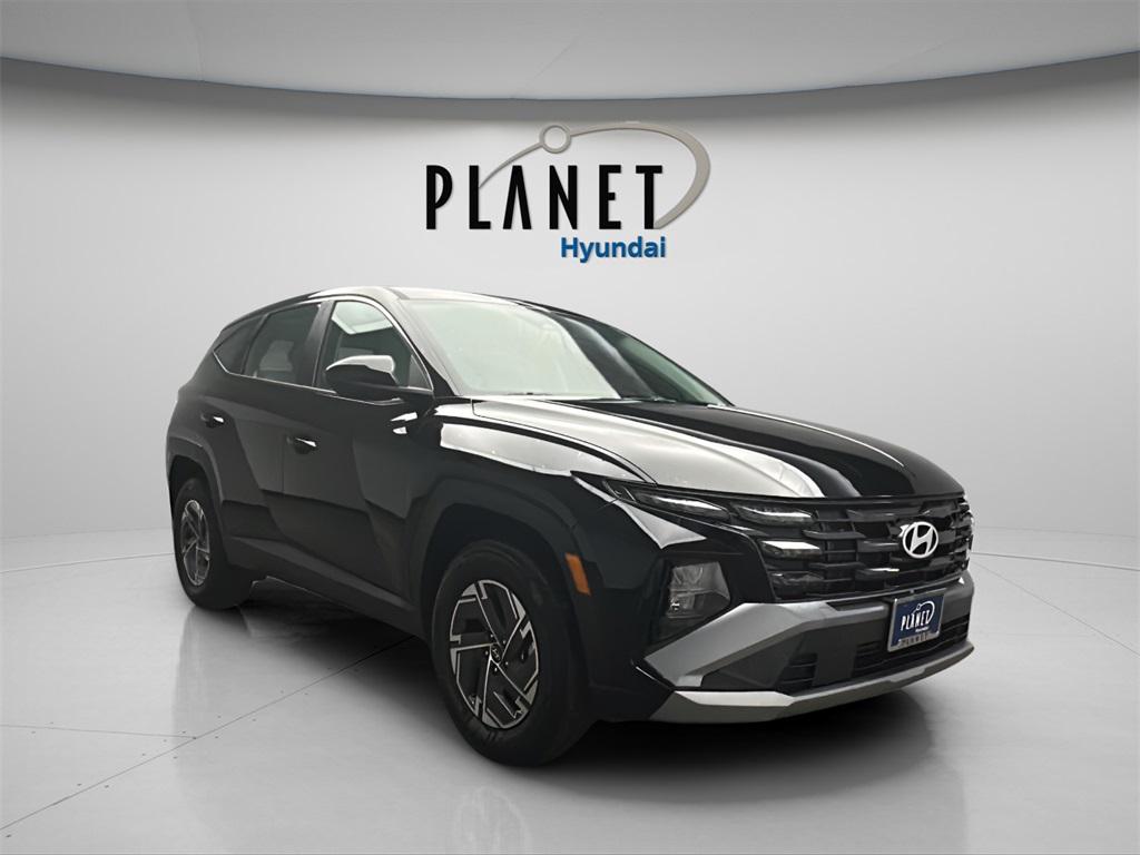 2026 Hyundai Tucson Blue SE's photo