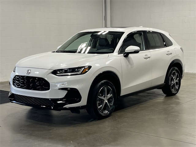 2025 Honda HR-V EX-L photo 2