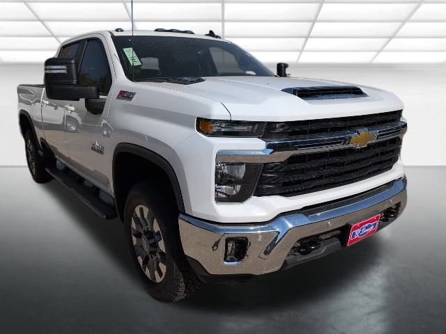 2025 Chevrolet Silverado 2500HD LT's photo