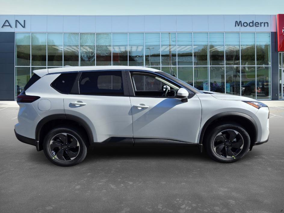 2026 Nissan Rogue SV photo 4