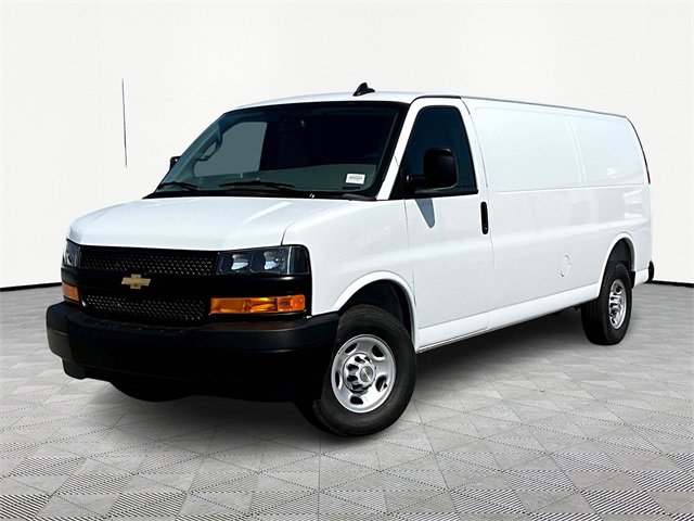 2025 Chevrolet Express Cargo 2500 photo 3