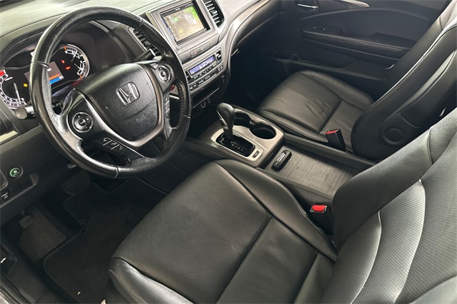 2019 Honda Ridgeline RTL photo 12