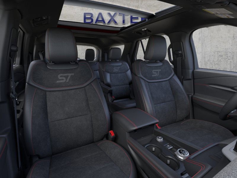 2025 Ford Explorer ST photo 2