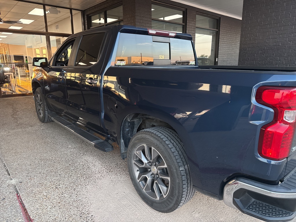 2019 Chevrolet Silverado 1500 LT photo 2