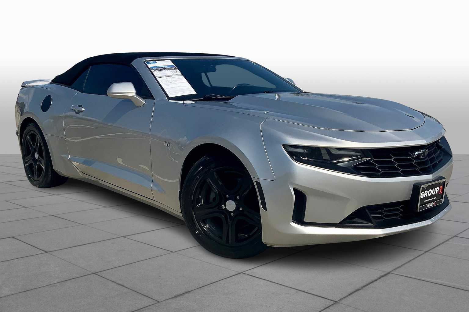 2019 Chevrolet Camaro 1LT photo 2