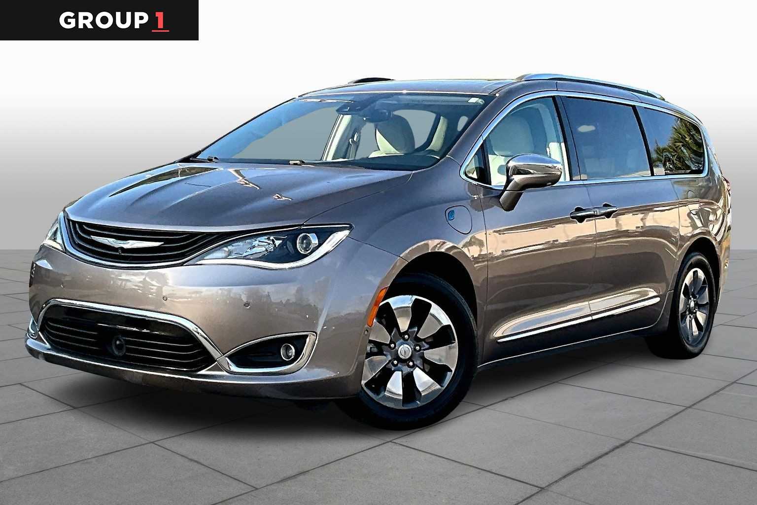 2018 Chrysler Pacifica Hybrid Limited