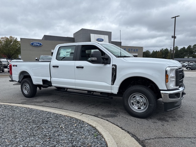 2026 Ford F-250 photo 2