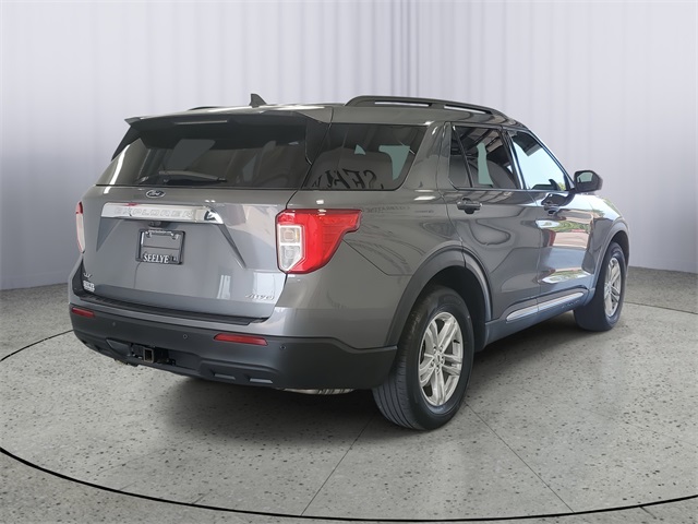 2022 Ford Explorer XLT photo 3