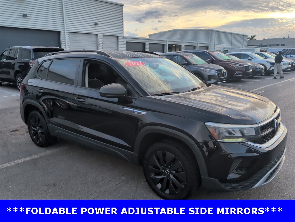 2022 Volkswagen Taos S photo 2