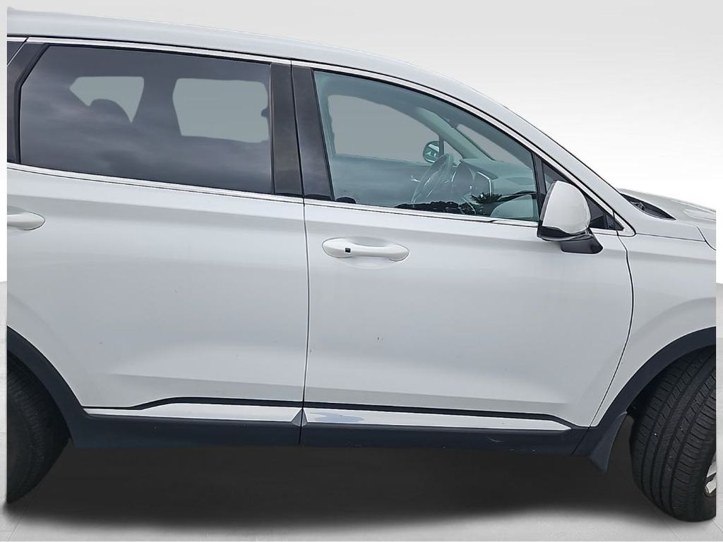 2020 Hyundai Santa Fe SEL photo 6