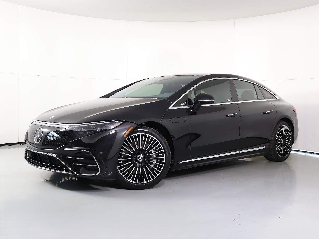 2022 Mercedes-Benz EQS's photo