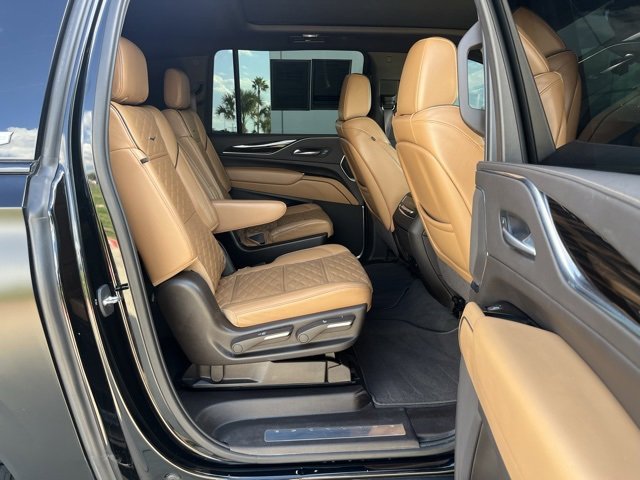 2023 Cadillac Escalade ESV Premium Luxury photo 17
