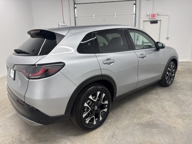 2026 Honda HR-V EX-L photo 5