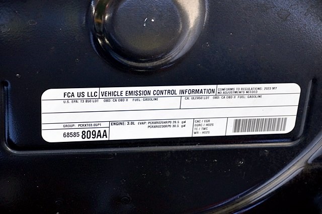 Used 2023 Black Jeep Base image 36