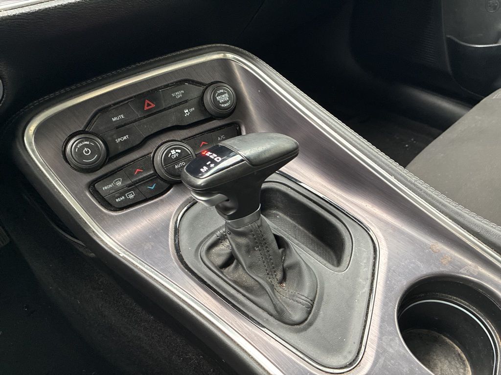 2018 Dodge Challenger SXT photo 14