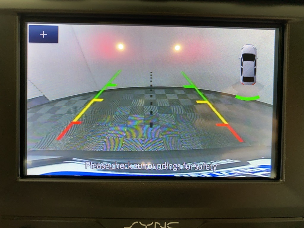 2020 Ford Fusion SE photo 3
