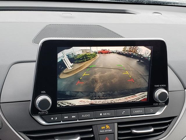 2025 Nissan Altima SR photo 21