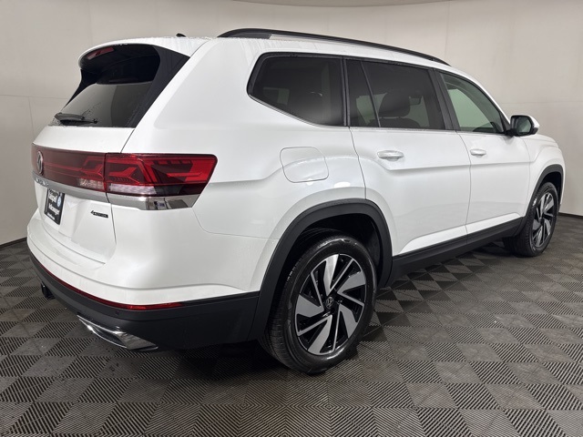 2026 Volkswagen Atlas SE Technology photo 2