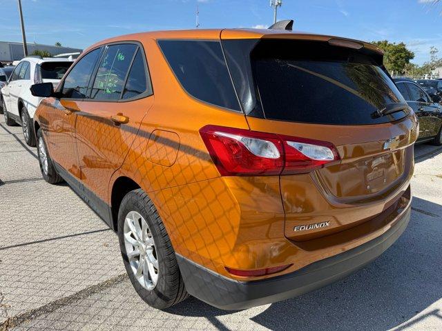 2019 Chevrolet Equinox LS photo 2