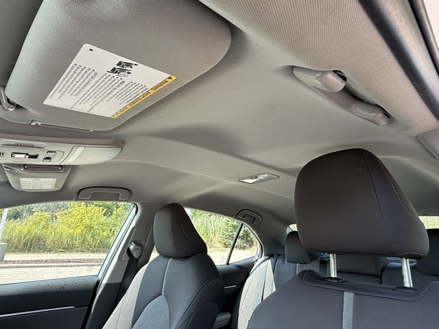 2023 Toyota Camry LE photo 9