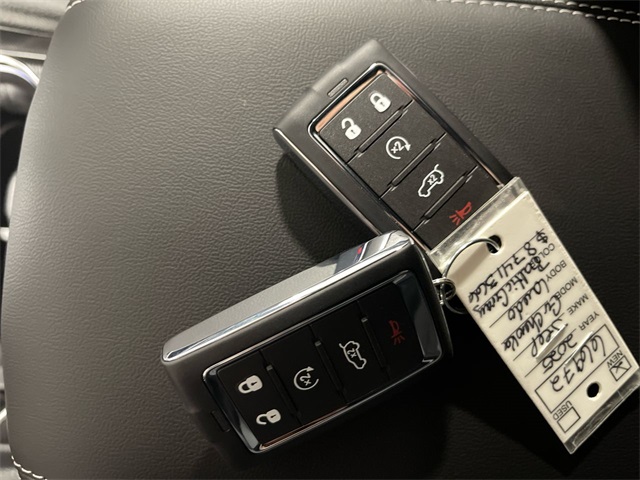 2025 Jeep Grand Cherokee Laredo Altitude photo 19