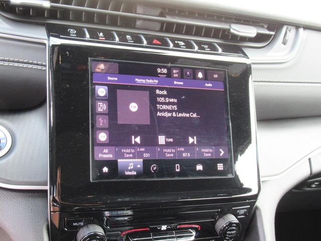 2025 Jeep Grand Cherokee Laredo photo 22