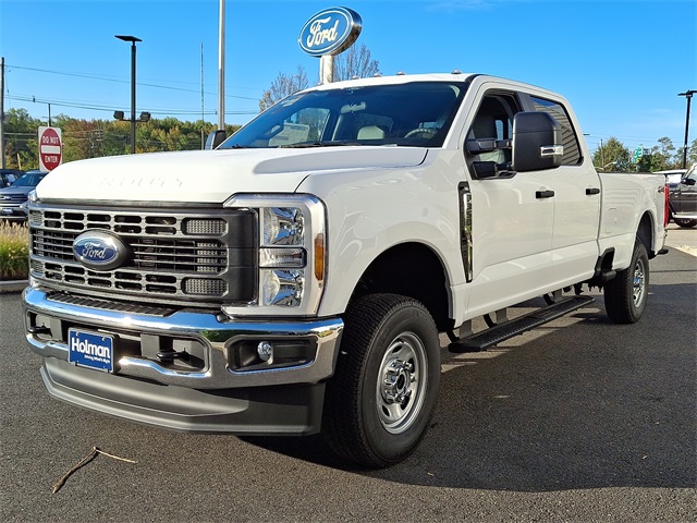 2026 Ford F-350 photo 2