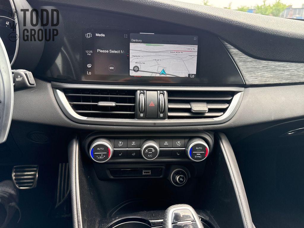 2024 Alfa Romeo Giulia SPRINT photo 18