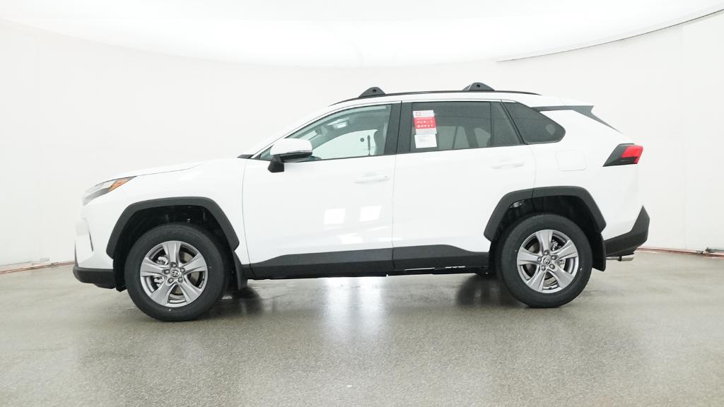 2025 Toyota RAV4 XLE photo 10