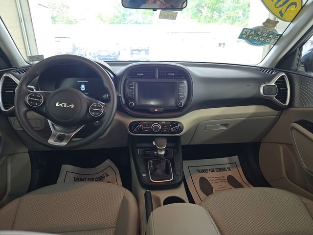 2024 Kia Soul LX photo 9