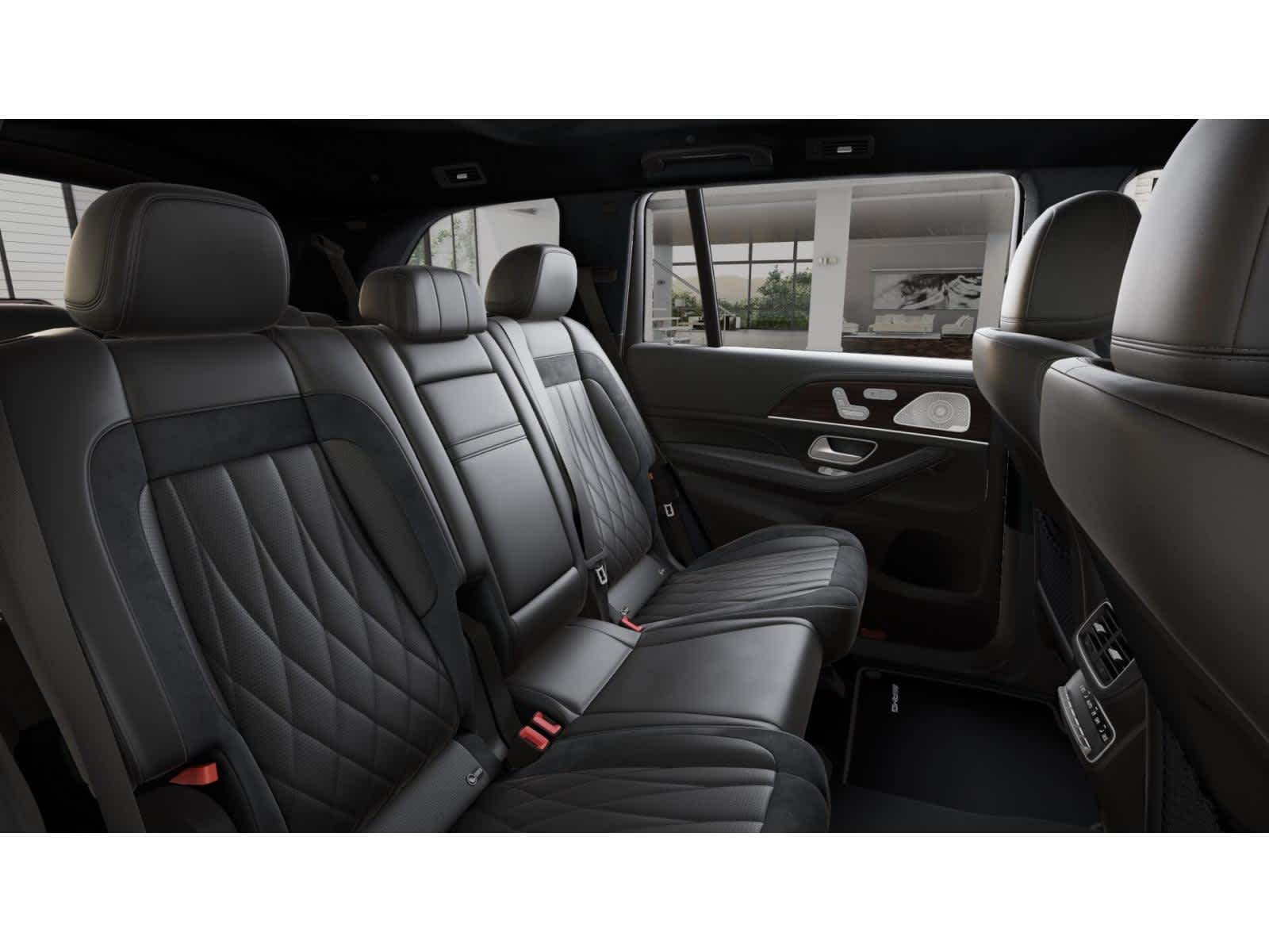 2026 Mercedes Benz GLS AMG 63 4MATIC photo 5