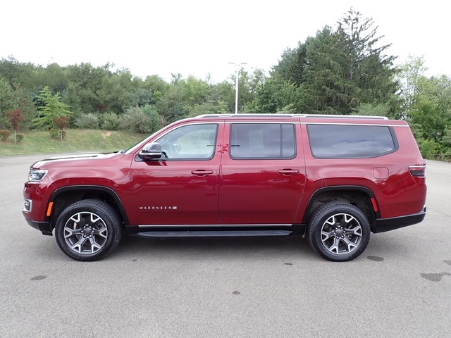 2024 Jeep Wagoneer L Series III photo 2