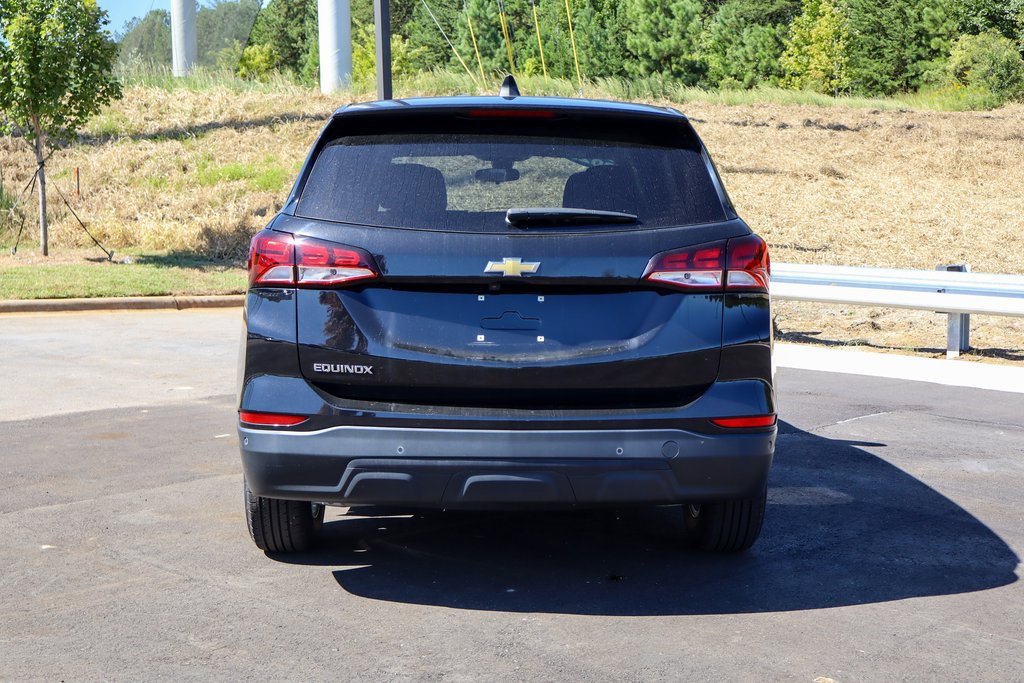 2022 Chevrolet Equinox LS photo 4